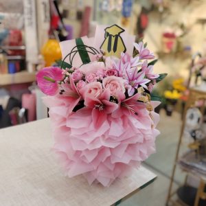 Graduation flower stand